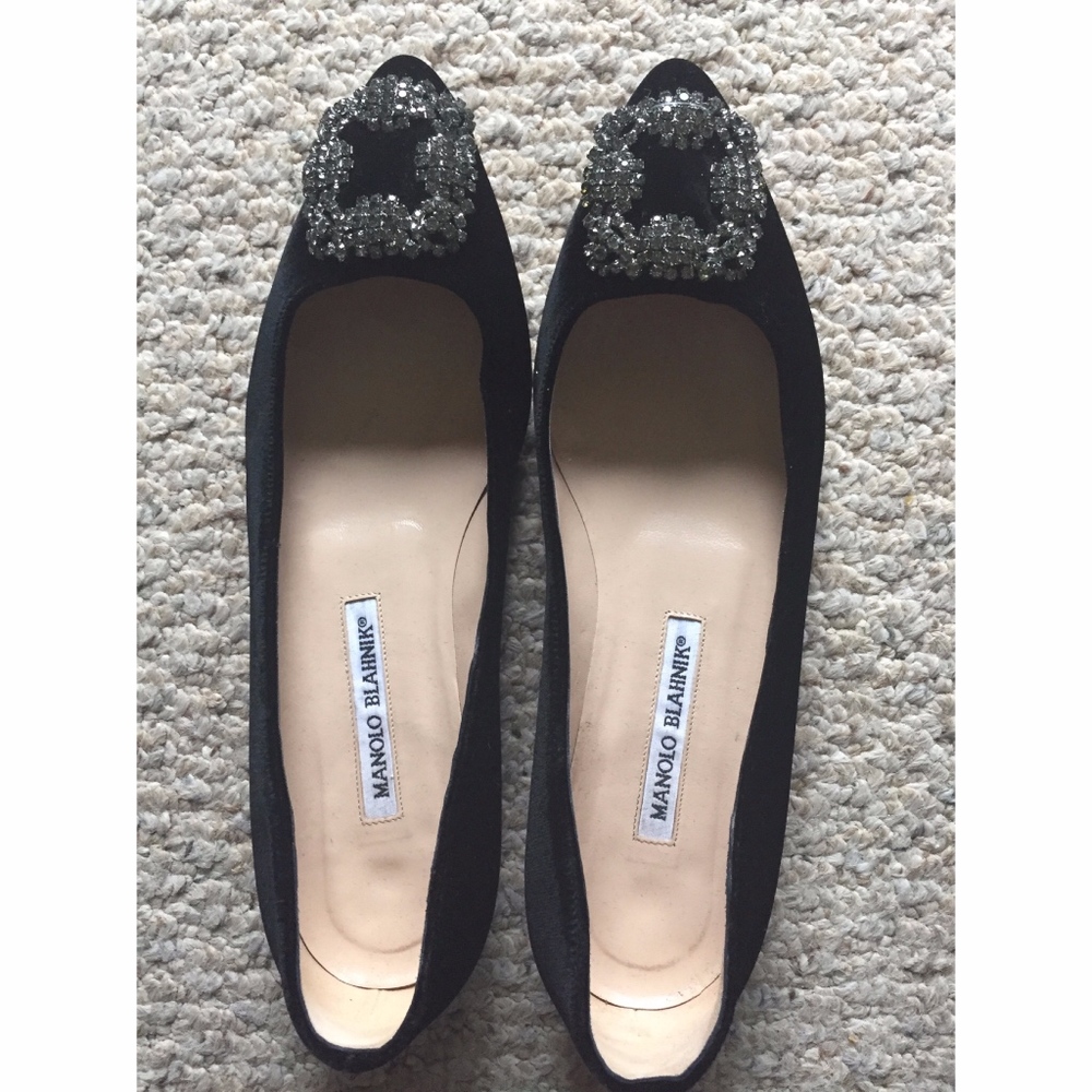 Manolo Blahnik Hangisi Velvet Flats